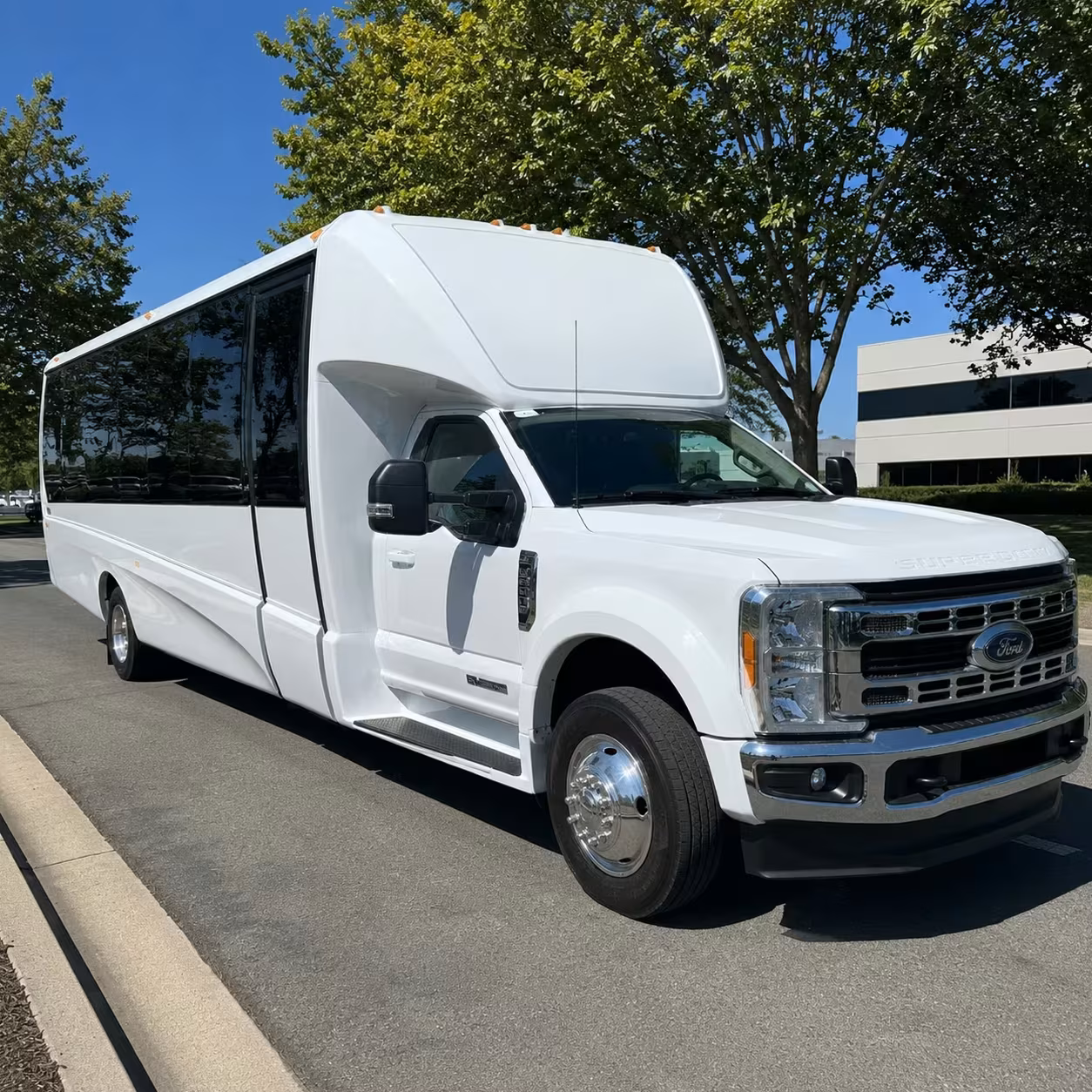 15 passenger minibus