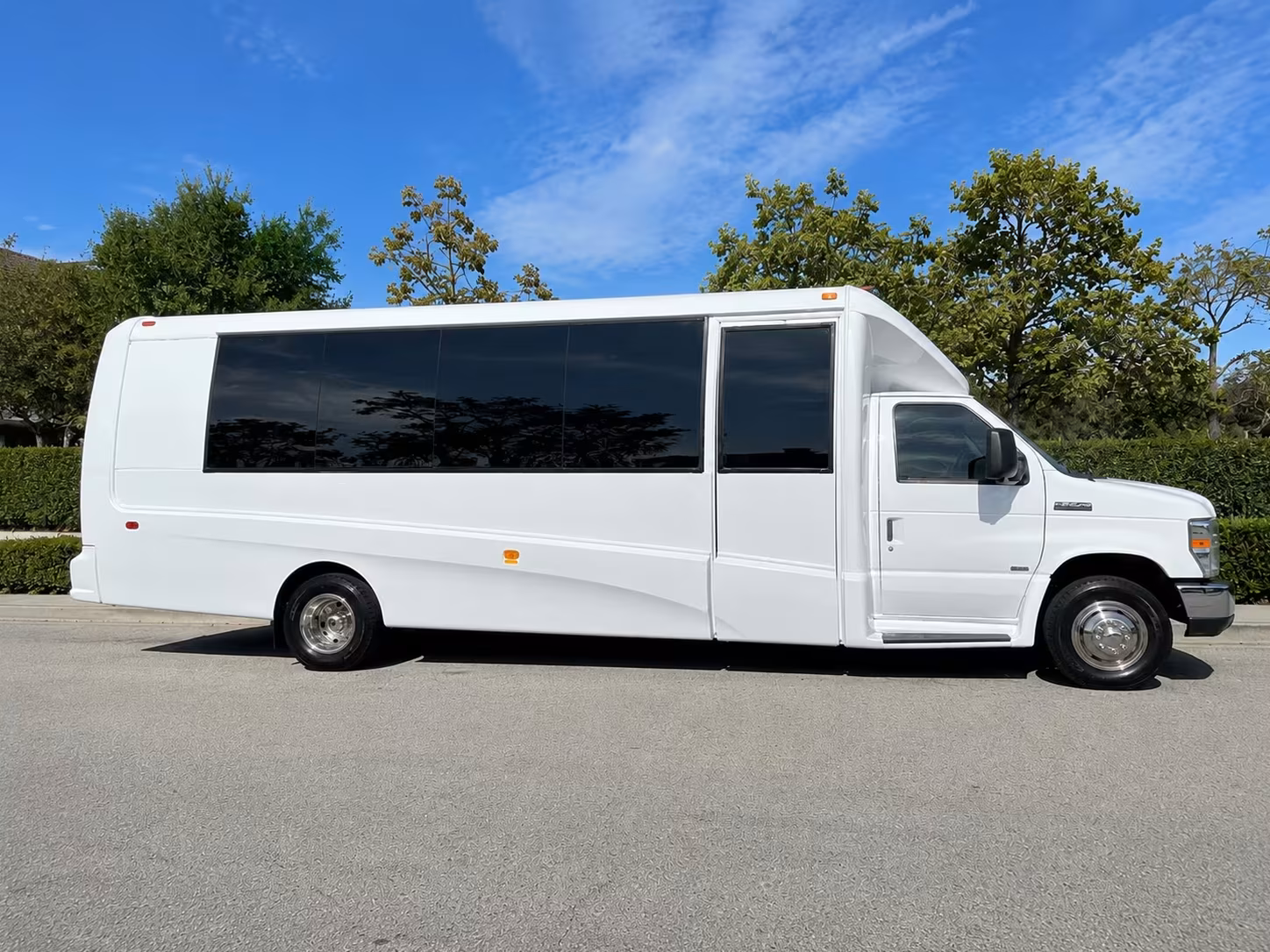 troy minibus rentals for classroom groups and youth organizations
